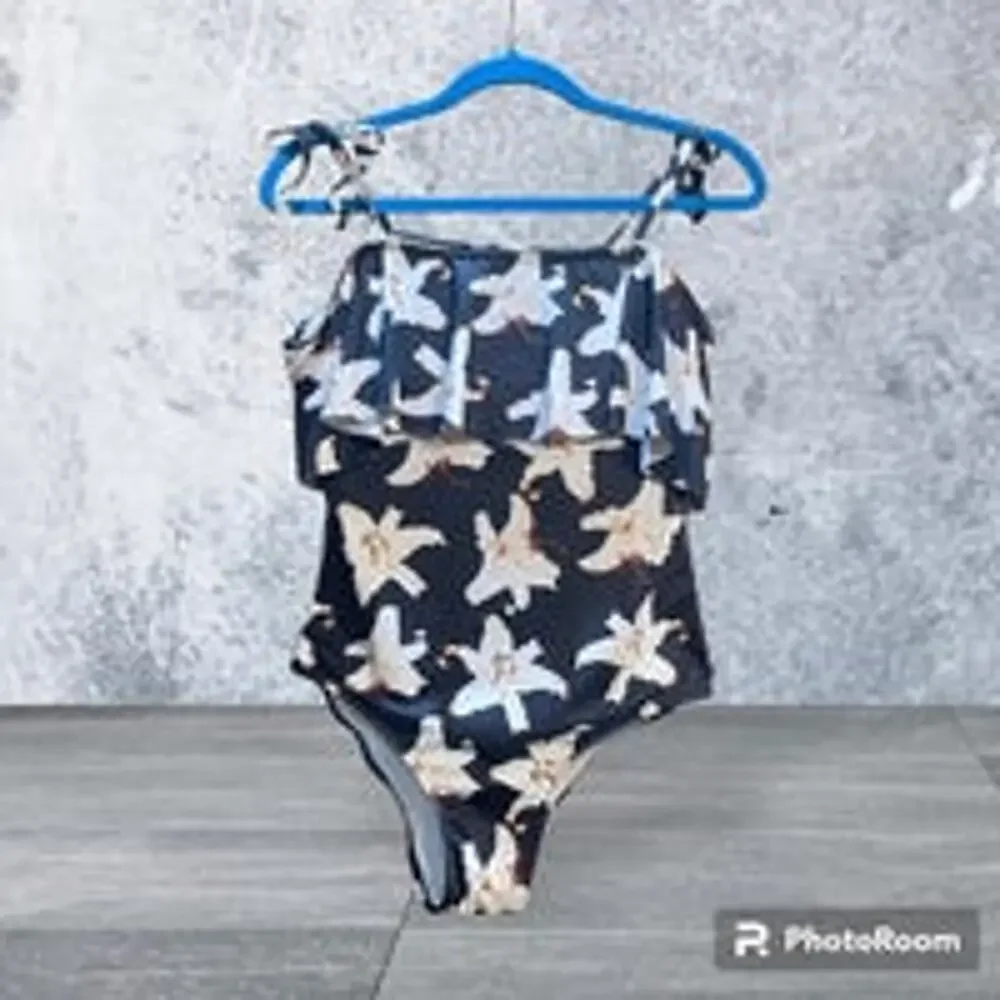 Lovely Floral Off Shoulder One Piece Swimsuit Size Large